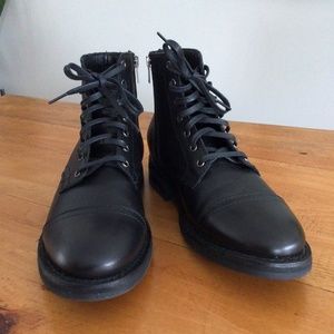 Men’s Lug Sole “Major” Zip-up Black Leather Boots, size 8, NWOT
